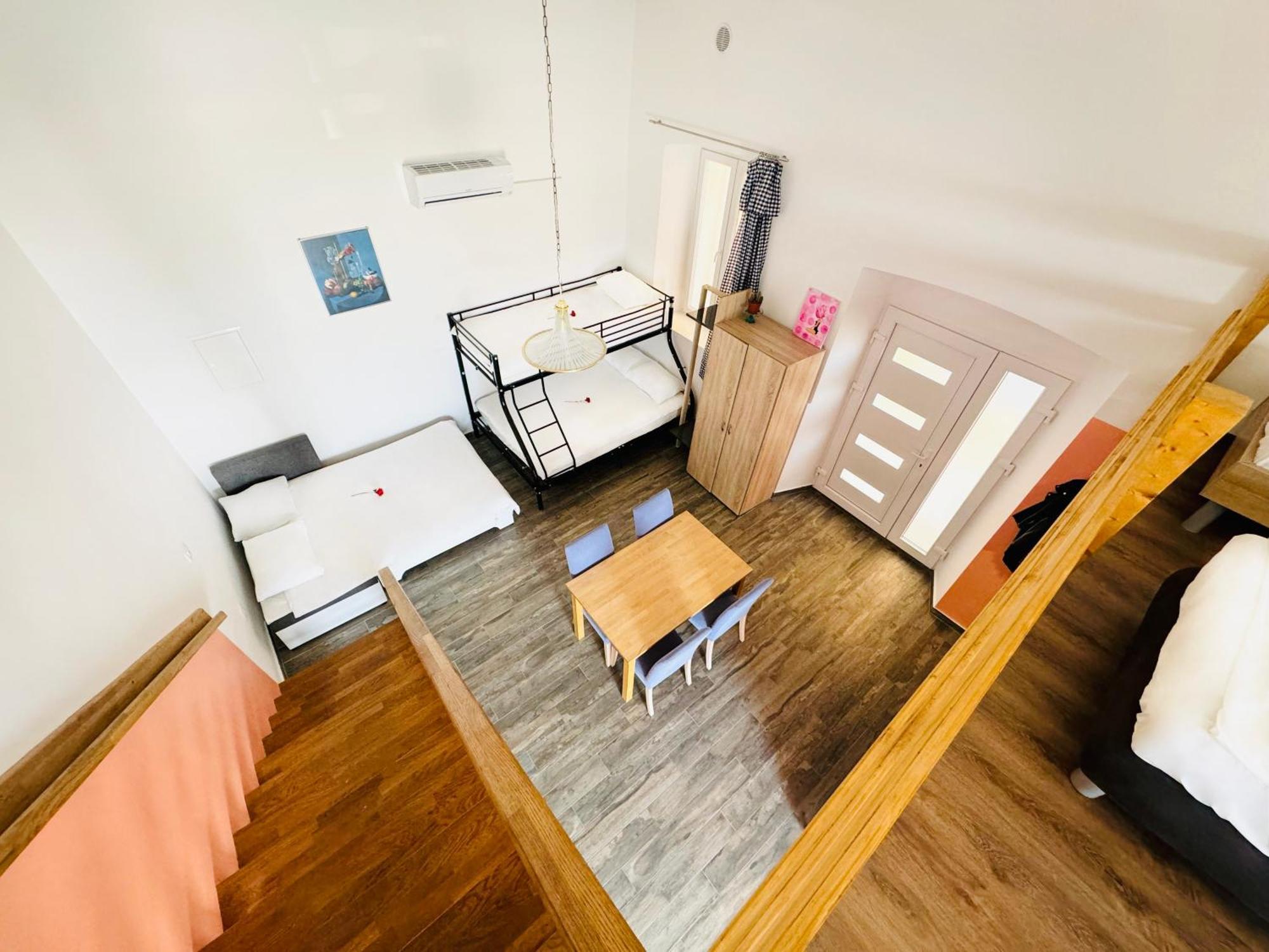 Apartma Riviera ไพราน ภายนอก รูปภาพ